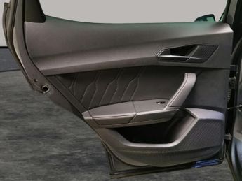 Cupra Formentor 1.4 eHybrid 12.8kWh V1 Plug-in DSG (204 ps) - KEYLESS ENTRY - LE