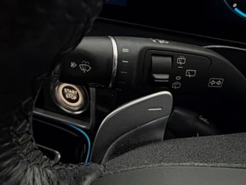 Mercedes-Benz EQC EQC 400 80kWh AMG Line (Premium Plus) 4MATIC (408 ps) - LED - RE