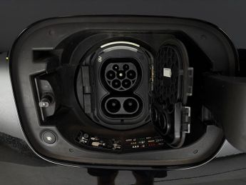 Mercedes-Benz EQC EQC 400 80kWh AMG Line (Premium Plus) 4MATIC (408 ps) - LED - RE