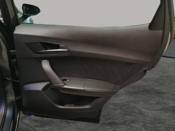 Cupra Formentor 1.4 eHybrid 12.8kWh V1 Plug-in DSG (204 ps) - KEYLESS ENTRY - LE