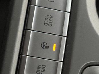 Hyundai Kona 64kWh Premium (10.5kW Charger) (204 ps) - HEATED SEATS - HEATED 