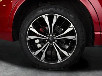 Ford Kuga 2.5 EcoBoost Duratec 14.4kWh ST-Line Plug-in CVT (225 ps) - REVE