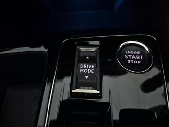 Peugeot 5008 1.2 PureTech GT EAT (130 ps) - NAV - LANE DEPARTURE  - SUNBLINDS