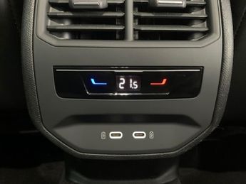 Cupra Formentor 1.4 eHybrid 12.8kWh V1 Plug-in DSG (204 ps) - KEYLESS ENTRY - LE