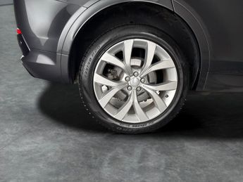 Land Rover Discovery Sport 1.5 P300e 12.2kWh Urban Edition Plug-in 4WD (309 ps) - CARPLAY