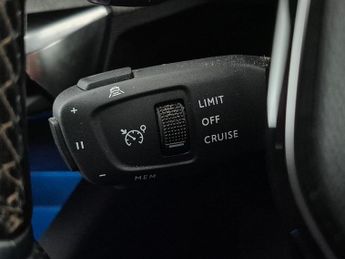 Peugeot 5008 1.2 PureTech GT EAT (130 ps) - NAV - LANE DEPARTURE  - SUNBLINDS