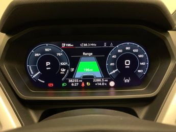 Audi Q4 E-tron 150kW 40 82kWh Sport [C+S/Tech Pack] ADAPTIVE CRUISE - LED LIGHT