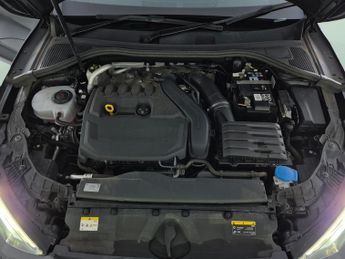 Audi A3 1.5 TFSI 35 S line S Tronic (150 ps) - LED - LEATHER - SPORTS SE