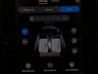 Volvo XC40 Recharge Twin 78kWh Plus AWD (408 ps) - HEATED STEERING - DRIVER