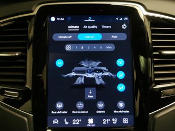 Volvo XC90 2.0h T8 Recharge 18.8kWh Plus Plug-in 4WD (455 ps) - ADAPT CRUIS