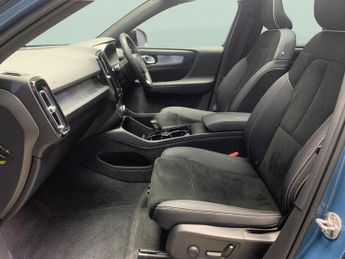 Volvo XC40 Recharge Twin 78kWh Ultimate AWD (408 ps) - SURROUND VIEW - PARK