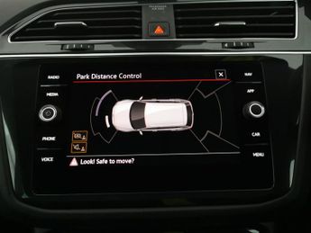 Volkswagen Tiguan 1.4 TSI 13kWh R-Line Plug-in DSG (245 ps) - KEYLESS ENTRY - PARK