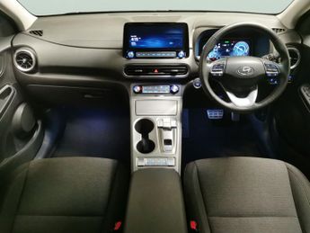 Hyundai Kona 64kWh Premium (10.5kW Charger) (204 ps) - HEATED SEATS - HEATED 