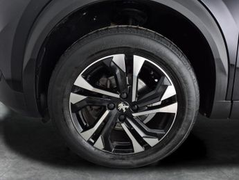 Peugeot 2008 1.2 PureTech GT EAT (130 ps) - LED - REVERSE CAM - NAV