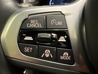 BMW iX3 80kWh M Sport Pro (286 ps) - PARK ASSIST - HK AUDIO - BLACK ROOF