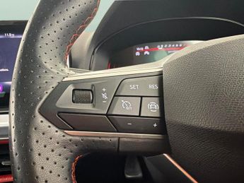 Seat Ibiza 1.0 TSI FR DSG (115 ps) - PADDLE SHIFT - 17IN ALLOYS - SD CARD M