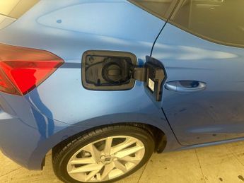 Seat Ibiza 1.0 TSI FR DSG (115 ps) - PADDLE SHIFT - 17IN ALLOYS - SD CARD M