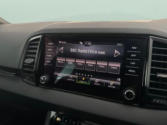 Skoda Karoq 1.5 TSI ACT SportLine DSG (150 ps) - SMARTLINK - BLUETOOTH - DAB