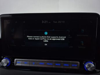 Hyundai Kona 39kWh Premium (10.5kW Charger) (136 ps) - LED - REVERSE CAM - NA