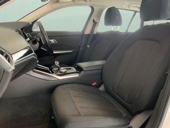 BMW 3 Series 2.0 330e 12kWh SE Pro Touring Plug-in (292 ps) - ACTIVE LANE ASS