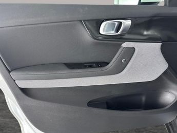 Polestar Polestar 2 Single Motor 69kWh Standard Range Fastback FWD (231 ps) - PARK A