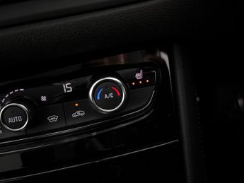 Vauxhall Grandland 1.2 Turbo Ultimate (130 ps) - KEYLESS ENTRY - PARK ASSIST - REVE