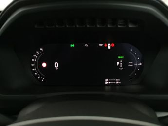 Volvo XC90 2.0h T8 Recharge 18.8kWh Plus Plug-in 4WD (455 ps) - ADAPT CRUIS