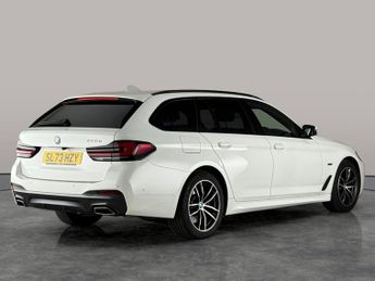 BMW 5 Series 2.0 530e 12kWh M Sport Touring Plug-in Steptronic (292 ps) - SUN