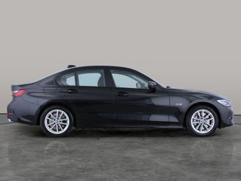 BMW 3 Series 2.0 330e 12kWh SE Pro Plug-in (292 ps) - ACOUSTIC GLAZING