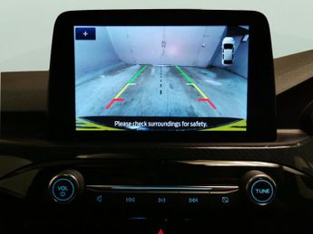 Ford Kuga 2.5 Duratec 14.4kWh ST-Line X Edition Plug-in CVT (225 ps) - REV