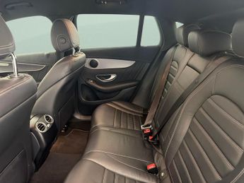 Mercedes-Benz EQC EQC 400 80kWh AMG Line 4MATIC (408 ps) - HEATED LEATHER - COMFOR
