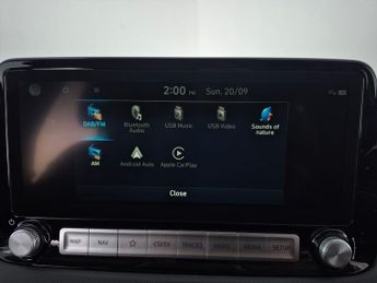 Hyundai Kona 64kWh Premium (10.5kW Charger) (204 ps) - KEYLESS ENTRY - LED - 