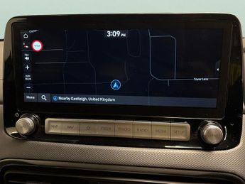 Hyundai Kona 64kWh Premium (10.5kW Charger) (204 ps) - LED - REVERSE CAM - NA
