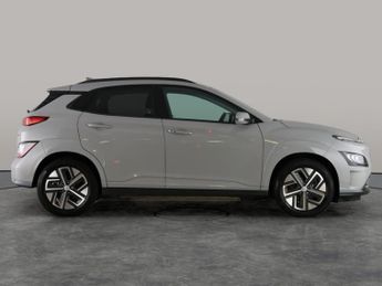 Hyundai Kona 64kWh Premium (10.5kW Charger) (204 ps) - UPGRADED SOUND - LED