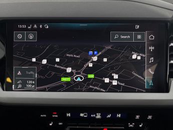 Audi Q4 E-tron 40 Sport 82kWh (204 ps) - LED - REVERSE CAM - SAT NAV