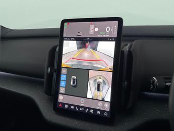 Volvo Ex30 Twin Performance 69kWh Ultra AWD (428 ps) - CARPLAY - HK AUDIO