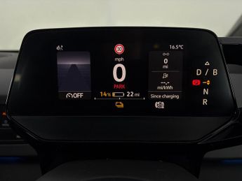 Volkswagen ID.3 Pro 58kWh Life (145 ps) - HEATED SEATS - NAV - COMFORT PACK