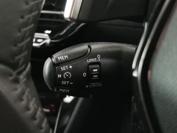 Peugeot 2008 1.2 PureTech Allure EAT (130 ps) - LED - WIFI - BLUETOOTH