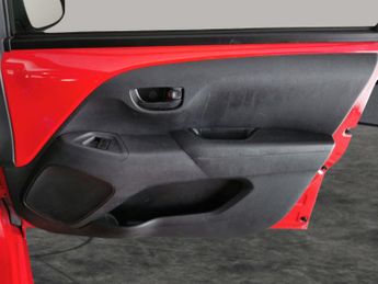 Peugeot 108 1.0 Active 2 Tronic (72 ps) - USB AUDIO - AUX - SPLIT FOLDING RE