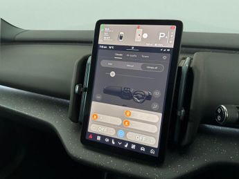 Volvo Ex30 Twin Performance 69kWh Ultra AWD (428 ps) - CARPLAY - HK AUDIO