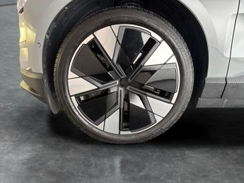 Volvo Ex30 Twin Performance 69kWh Ultra AWD (428 ps) - CARPLAY - HK AUDIO