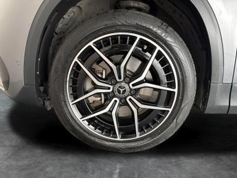 Mercedes-Benz EQA EQA 250+ 70.5kWh AMG Line (Premium) (190 ps) - LEATHER - KEYLESS