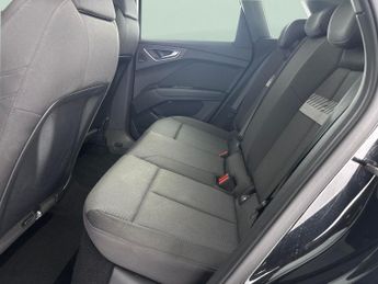 Audi Q4 E-tron 40 Sport 82kWh (204 ps) - LED - REVERSE CAM - SAT NAV