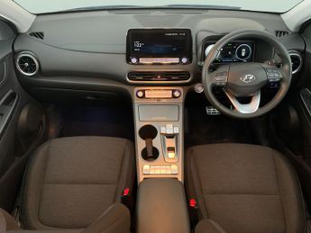 Hyundai Kona 64kWh Premium (10.5kW Charger) (204 ps) - UPGRADED SOUND - KEYLE