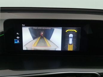 Mercedes-Benz EQC EQC 400 80kWh Sport 4MATIC (408 ps) - NAV - HEATED LEATHER - MIR