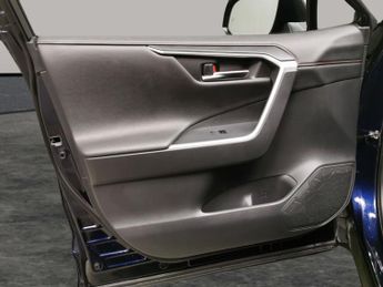 Suzuki Across 2.5 18.1kWh Plug-in E-CVT 4WD (287 ps) - BLUETOOTH - CRUISE - PA