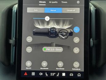 Volvo Ex30 Twin Performance 69kWh Plus AWD (428 ps) - CARPLAY - HK AUDIO - 