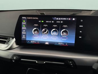 BMW iX1 30 66.5kWh M Sport xDrive (11kW Charger) (313 ps) - REVERSE CAM 