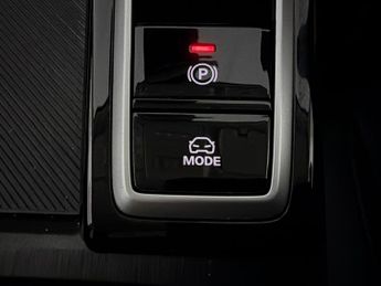 MG MG ZS 1.5 + Trophy (196 ps) - CARPLAY - ACTIVE LANE ASSIST - KEYLESS E