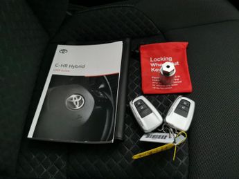 Toyota C-HR 1.8 VVT-h GPF Icon CVT (122 ps) - LANE TRACE ASSIST - BLIND SPOT